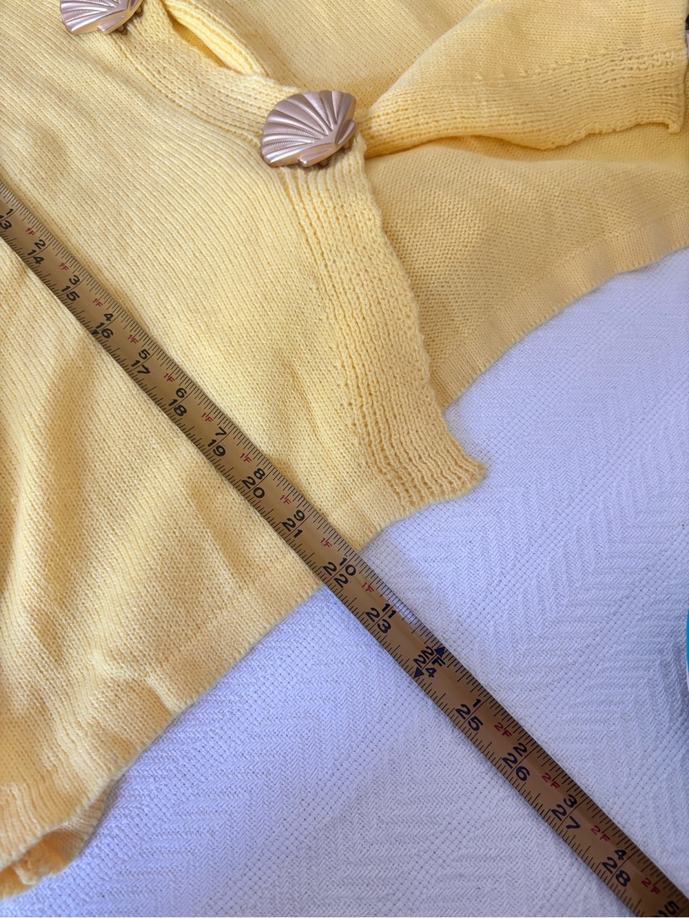 SHEIN Yellow Shell-Button Knit V-Neck Vest - Picture 7 of 10